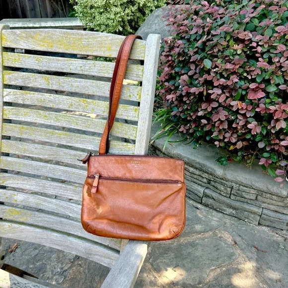 Fossil Vintage Brown Leather Small Medium Crossbody Bag Purse - Picture 9 of 9